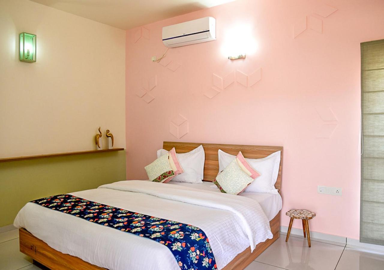 Agastya Villa By Veo - Part Of Stayvista Badami Bagian luar foto